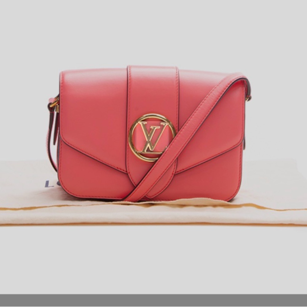 AUTHENTIC LOUISVUITON PONT 9 retail $4200 sale $1250 - Picture 14 of 16